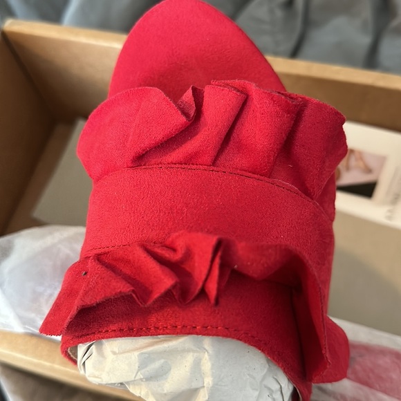 Brand new red mini heels - Picture 3 of 4